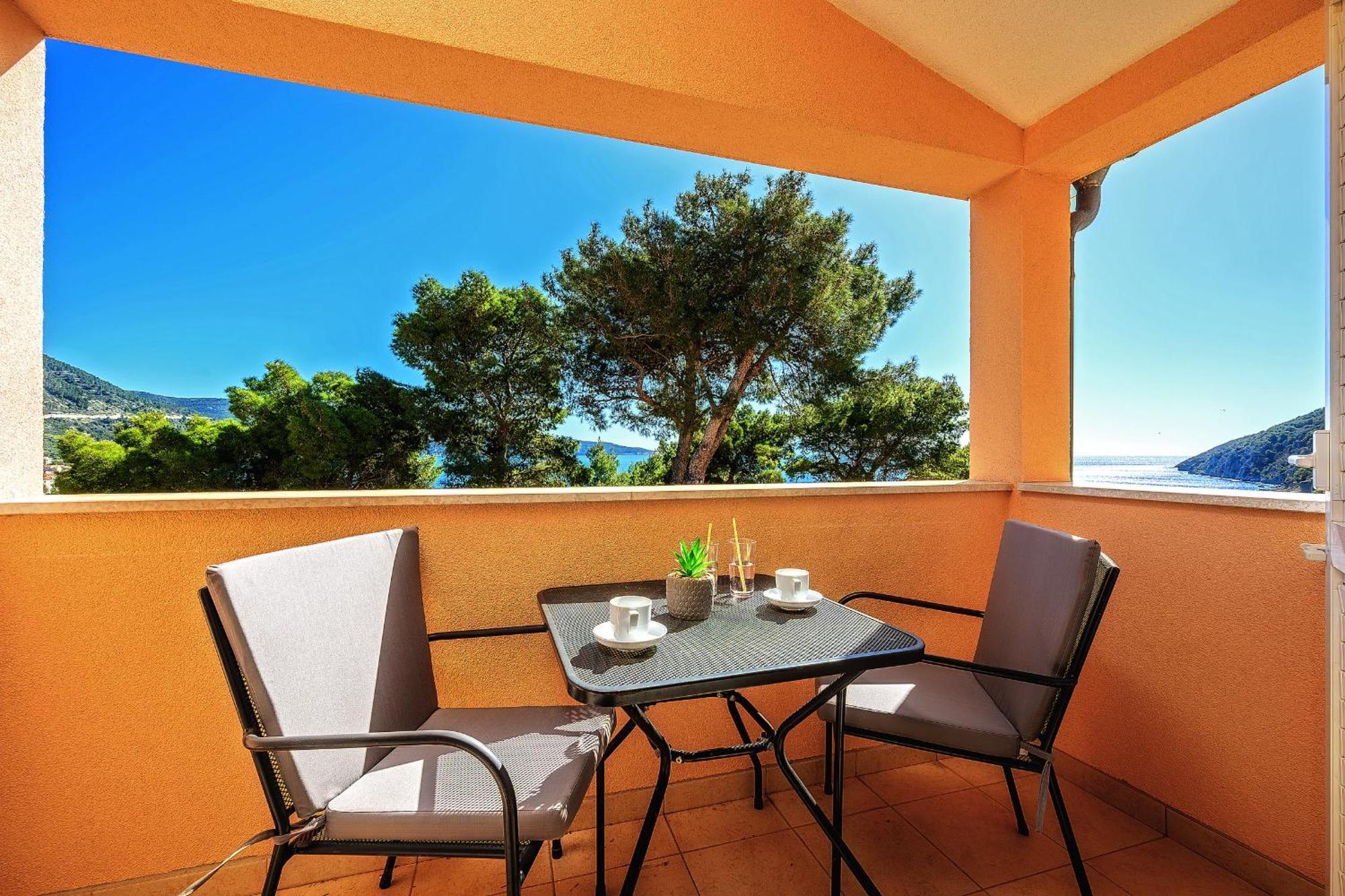 Apartment Mare Komiža Buitenkant foto